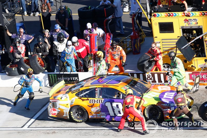 Kyle Busch, Joe Gibbs Racing, Toyota Camry M&M's Halloween