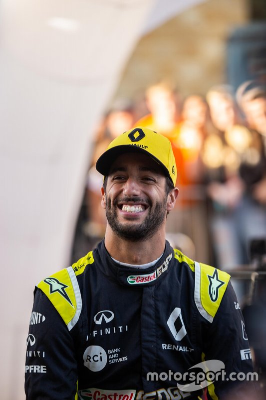 Daniel Ricciardo, Renault F1 Team at Hollywood Boulevard road show High ...