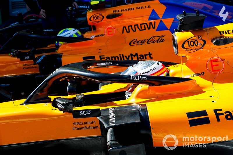 Carlos Sainz Jr., McLaren MCL34, Lando Norris, McLaren MCL34