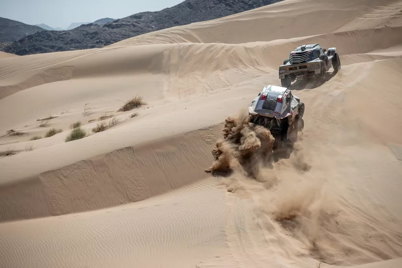 #Team BBR Taurus 305 : Dania Akeel, Stephane Duple