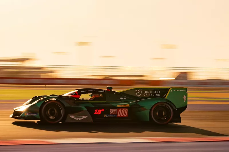 #009 Aston Martin Thor Team Aston Martin Valkyrie : Alex Riberas, Marco Sorensen, Roman De Angelis