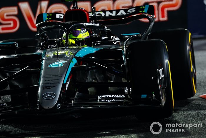 Lewis Hamilton, Mercedes F1 W15