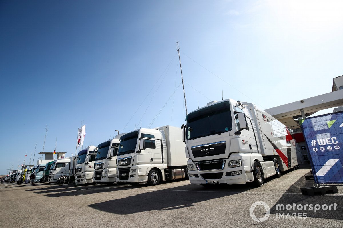 El paddock del WEC en Portimao