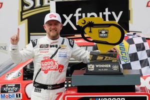 Le vainqueur Justin Allgaier, JR Motorsports, Chevrolet Camaro