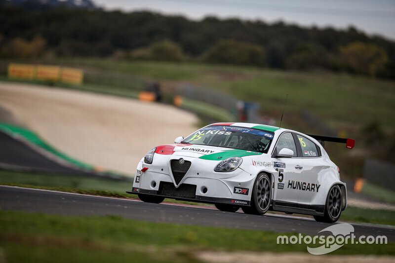 #15 HUN Alfa Romeo Giulietta TCR, Norbert Kiss, Team Hungary
