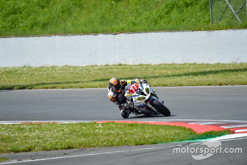 #77 Seigneur Motorsport Racing, BMW S1000 RR: Christophe Seigneur, Nicolas Majastre, Maxime Gucciard