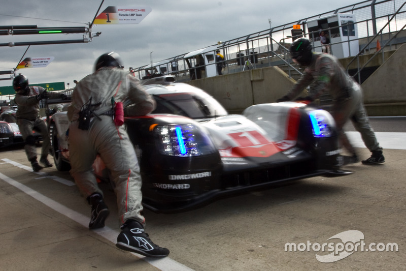 #1 Porsche Team Porsche 919 Hybrid: Neel Jani, Andre Lotterer, Nick Tandy