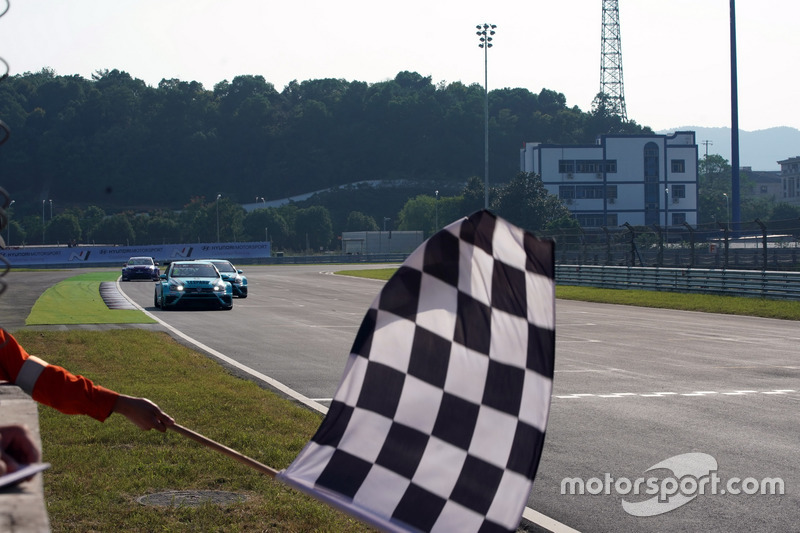Checkered Flag VW >> Checkered Flag For Jean Karl Vernay Leopard Racing Team Wrt Checkered Flag VW >> Checkered Flag For Jean Karl Vernay Leopard Racing Team Wrt