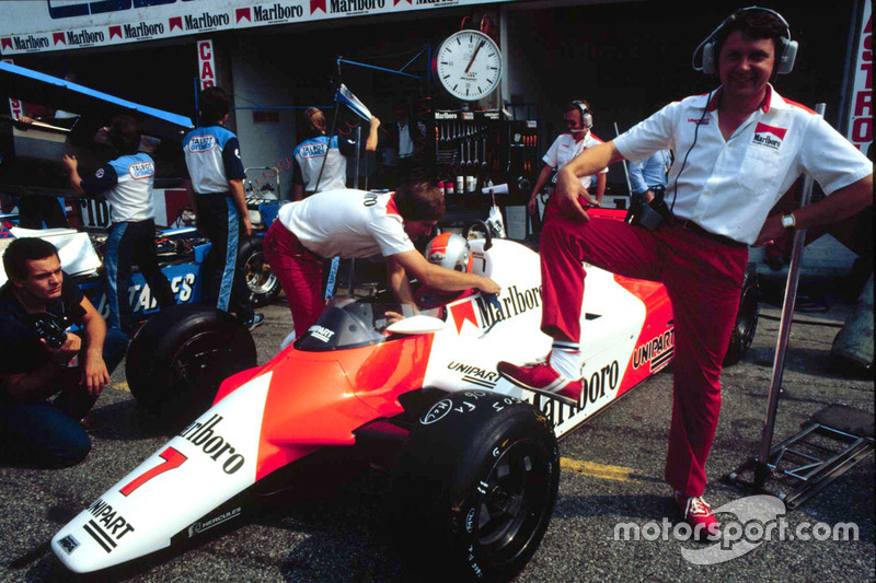 John Barnard con el Ford de McLaren MP4/1B (1982)