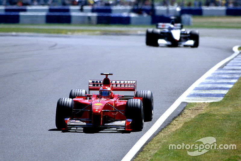Y luego se sabría que en las próximas seis carreras Schumacher sería sustituido en Ferrari por Miko Salo.