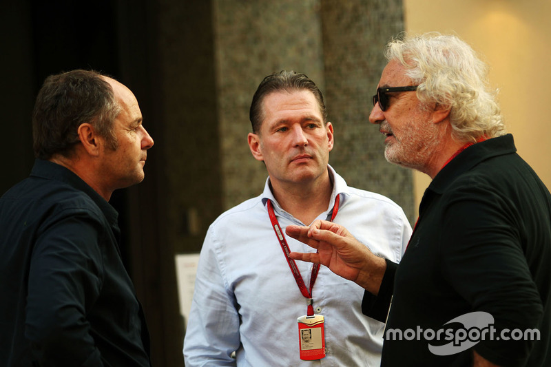 Gerhard Berger con Jos Verstappen y Flavio Briatore