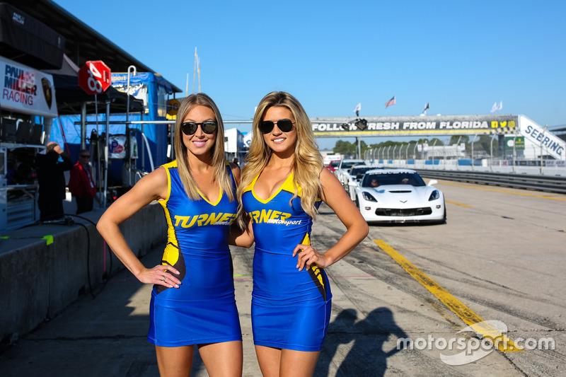 Chicas Turner Motorsport
