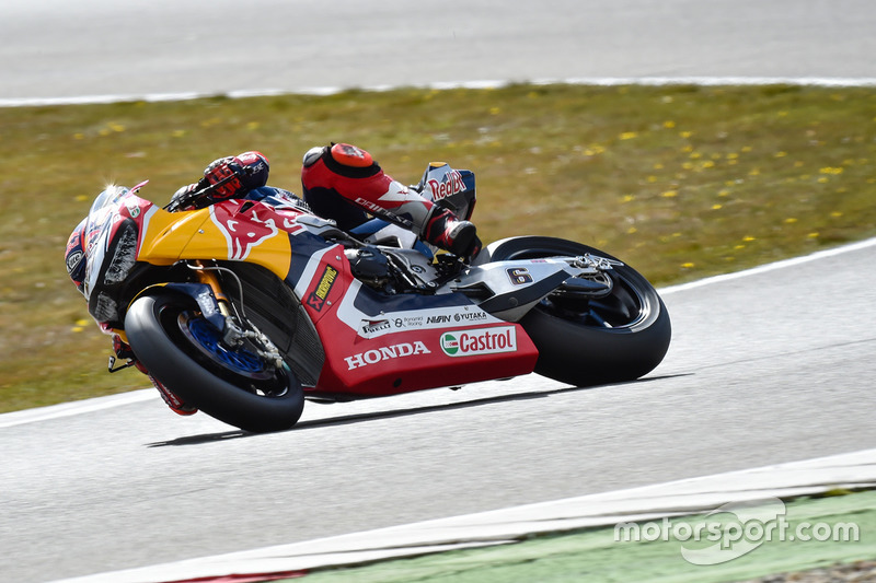 Sturz: Stefan Bradl, Honda World Superbike Team