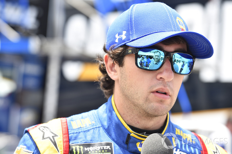 Na versão original, Chase Elliott dubla o personagem Chase Racelott