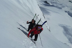 Ivan Jacoma sugli sci in montagna
