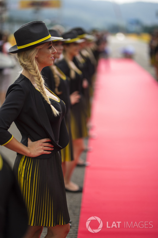 Grid girl