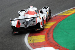 #8 Toyota Gazoo Racing Toyota TS050 Hybrid: Anthony Davidson, Sébastien Buemi, Kazuki Nakajima