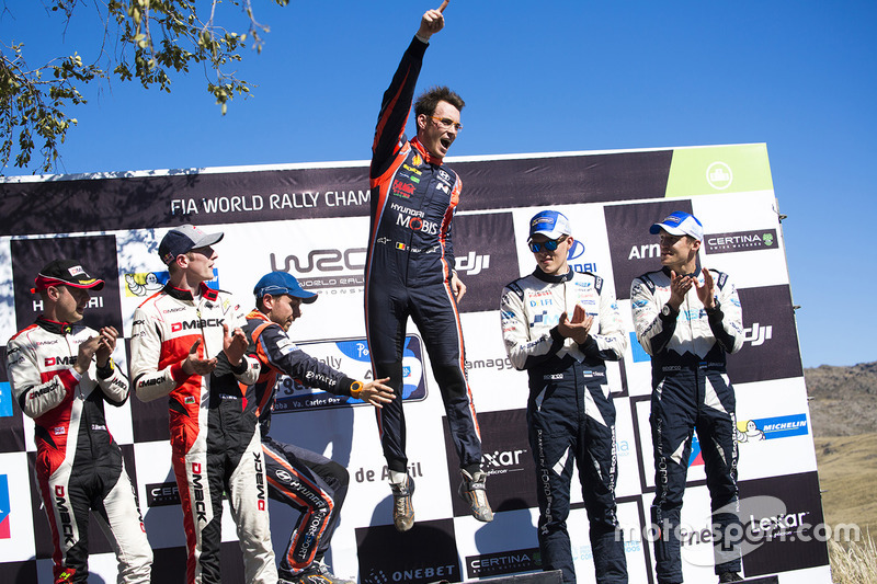 Winners Thierry Neuville, Nicolas Gilsoul, Hyundai Motorsport, second place Elfyn Evans, Daniel Barritt, M-Sport, third place Ott Tänak, Martin Järveoja, M-Sport