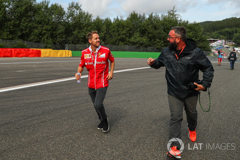 Sebastian Vettel, Ferrari cammina lungo il circuito