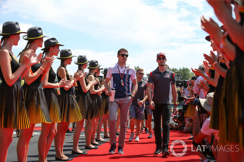 Paul di Resta, Williams and Romain Grosjean, Haas F1