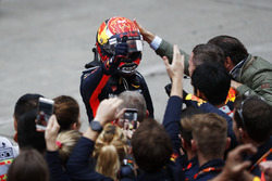 Max Verstappen, Red Bull, celebrates in Parc Ferme with his team and his father Jos Verstappen