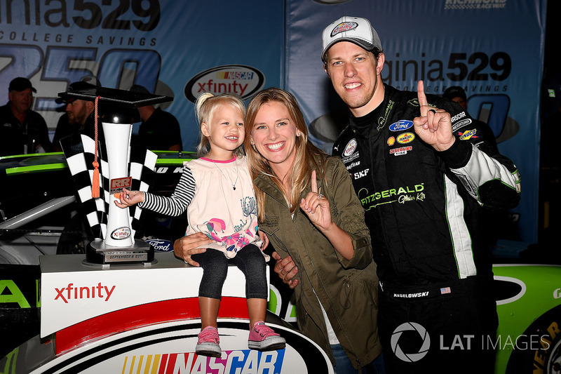 Ganador de la carrera Brad Keselowski, Team Penske Ford