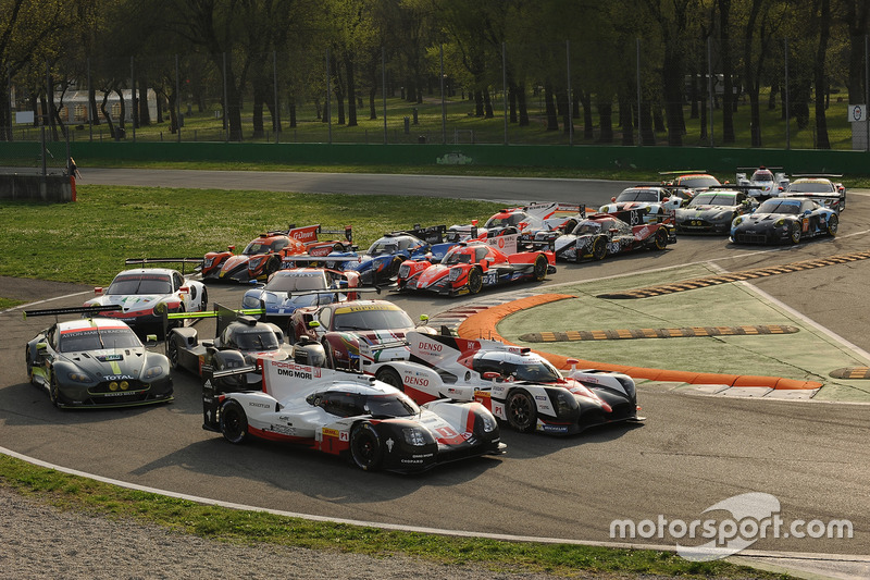 FIA WEC 2017 Group Photo