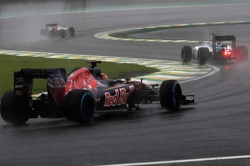 2016 год. За рулем болида Toro Rosso STR11 по ходу гонки