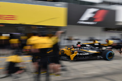 Renault Sport F1 Team pit stop practice