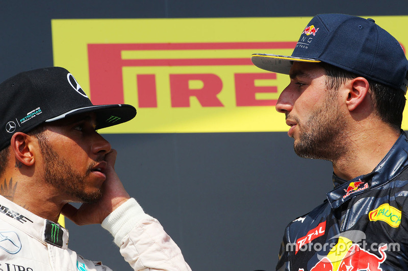 Podyum: Kazanan Lewis Hamilton, Mercedes AMG F1 ve üçüncü Daniel Ricciardo, Red Bull Racing