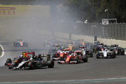 Nico Hulkenberg, Sahara Force India F1 VJM09, Daniel Ricciardo, Red Bull Racing RB12