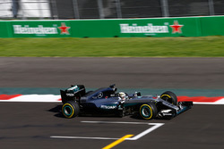 Lewis Hamilton, Mercedes AMG F1 W07 Hybrid