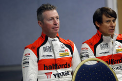 Matt Neal, Team Dynamics