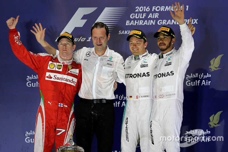 Podium: Sieger Nico Rosberg, Mercedes AMG F1 Team; 2. Kimi Räikkönen, Ferrari; 3. Lewis Hamilton, Me