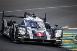 #1 Porsche Team Porsche 919 Hybrid: Timo Bernhard, Mark Webber, Brendon Hartley