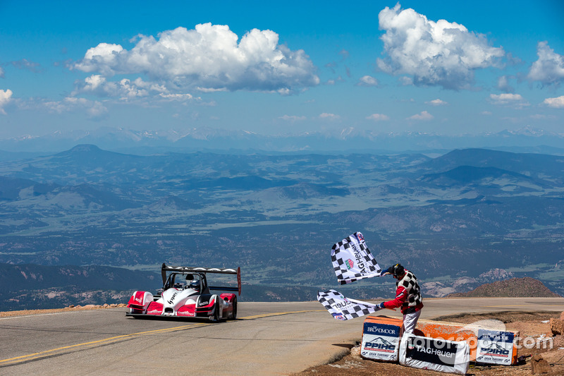 #30 Norma M20 RD Limited: Romain Dumas si prende la vittoria