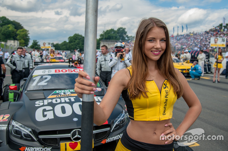 Grid girl