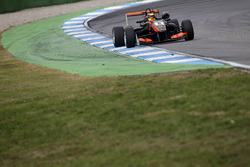 Callum Ilott, Van Amersfoort Racing Dallara F312 - Mercedes-Benz