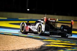 #2 Porsche Team Porsche 919 Hybrid: Romain Dumas, Neel Jani, Marc Lieb