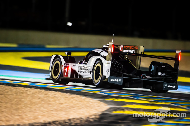 #2 Porsche Team Porsche 919 Hybrid: Romain Dumas, Neel Jani, Marc Lieb