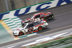 Brad Keselowski, Team Penske Ford, Cole Custer, JR Motorsports Chevrolet
