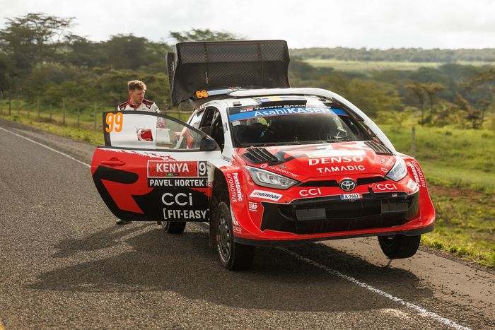 Oliver Solberg, Elliott Edmondson, Toyota Gazoo Racing WRT Toyota GR Yaris Rally1