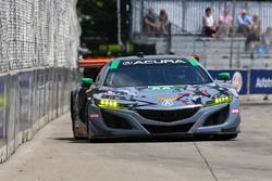 #86 Michael Shank Racing con Curb-Agajanian Acura NSX, GTD: Katherine Legge, Mario Farnbacher