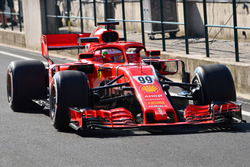 Antonio Giovinazzi, Ferrari SF71H . Mark Sutton