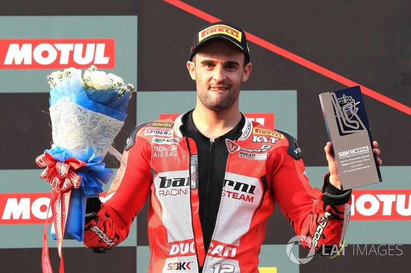 Podium: Xavi Fores, Barni Racing Team