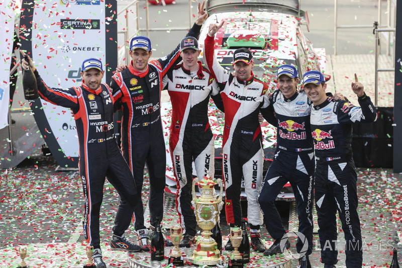 Podio: Elfyn Evans, Daniel Barritt, Ford Fiesta WRC, M-Sport, Thierry Neuville, Nicolas Gilsoul, Hyu