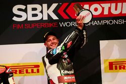 Podium: Race winner Jonathan Rea, Kawasaki Racing