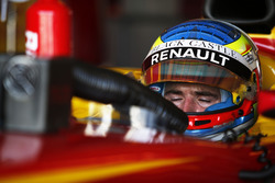 Oliver Rowland, Racing Engineering