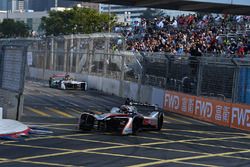 Edoardo Mortara, Venturi Formula E, devant Daniel Abt, Audi Sport ABT Schaeffler