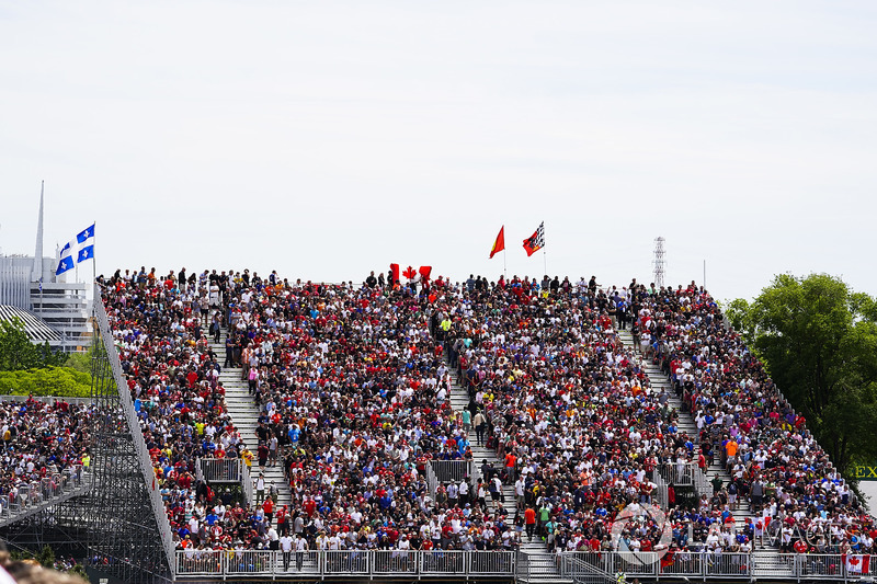 Crowds in a grandstand